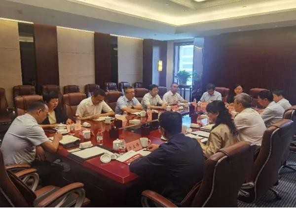 中陜核集團(tuán)黨委副書記、總經(jīng)理范明一行到榆林市榆陽區(qū)對(duì)接新...